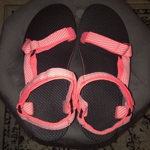 Teva Flatform Universal Candy Stripe